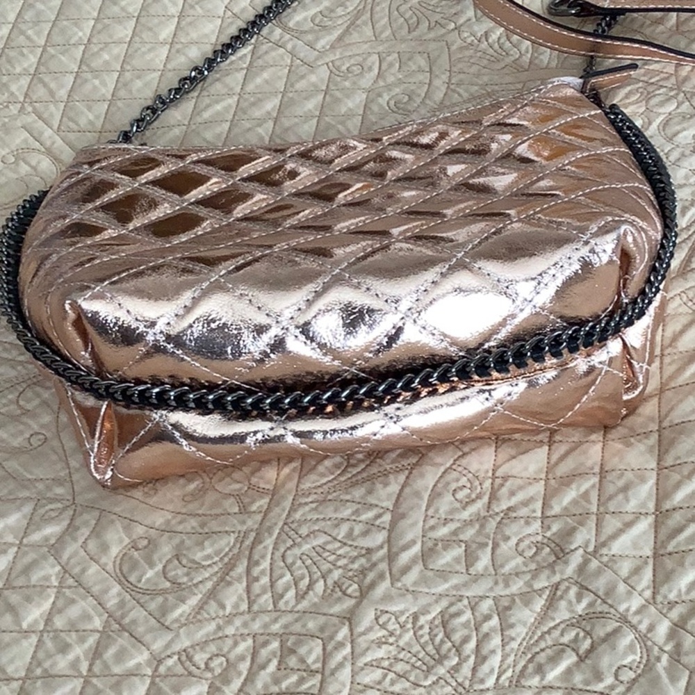 Borse in Pelle - Quilted Leather Crossbody Evening Bag - Blush Metallic color. - Picture 4 of 8